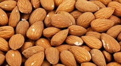 The benefits and use of almonds for the potential of men