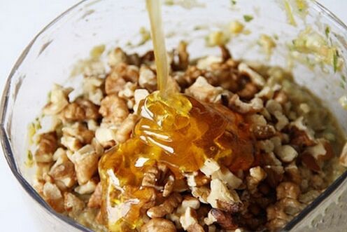 Walnuts with honey will help quickly normalize an erection